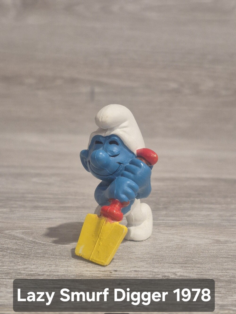 Vintage Lazy Smurf Digger Figurine